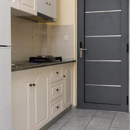 Nestori Apartments Possidi Апарт-отель