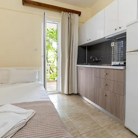 Nestori Apartments Possidi Апарт-отель *